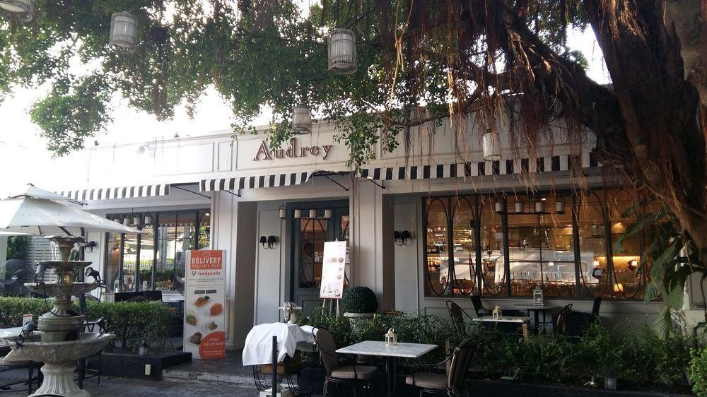 曼谷思诺思通洛酒店 外观 照片