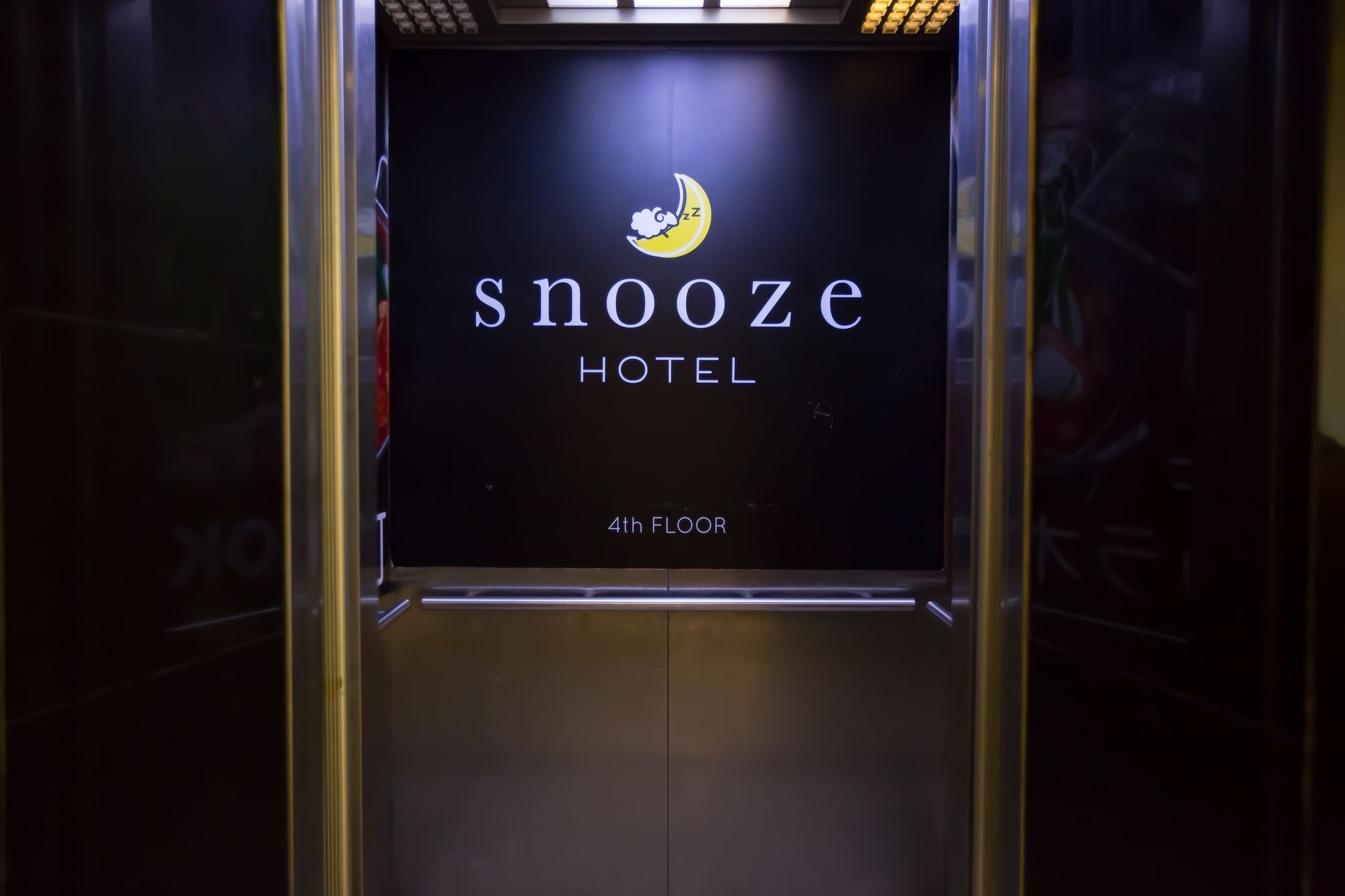 曼谷思诺思通洛酒店 外观 照片