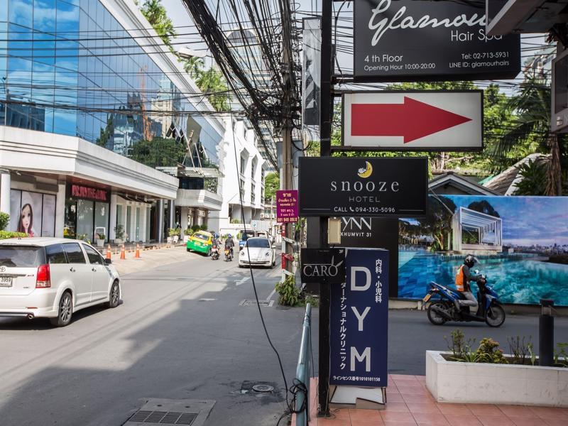 曼谷思诺思通洛酒店 外观 照片